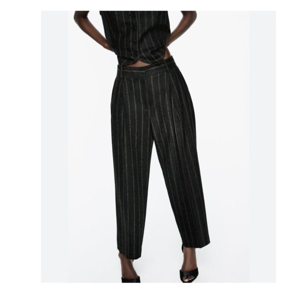 Zara Gray Stripe Trousers size Small